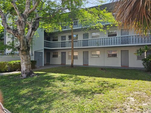 207-900 Tallwood Ave, Hollywood, FL, 33021-7972 | Card Image