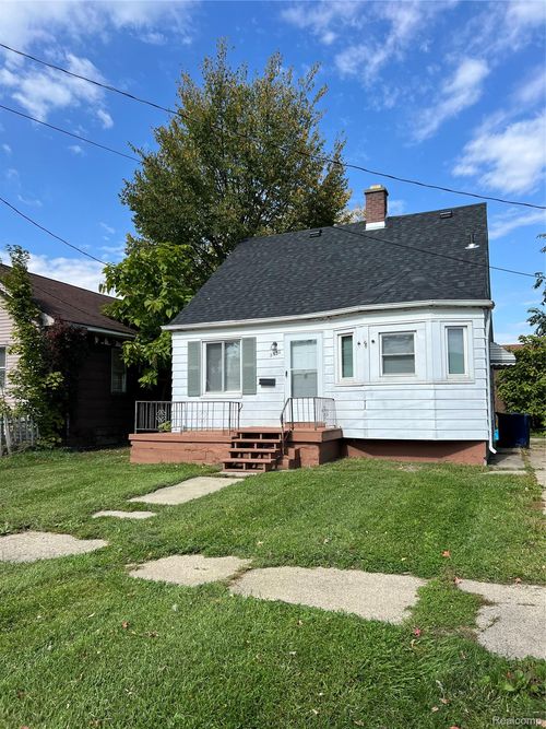 2550 Swayze St, Flint, MI, 48503-3353 | Card Image