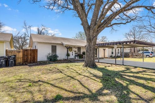 423 Marengo St, Cleburne, TX, 76033-4445 | Card Image