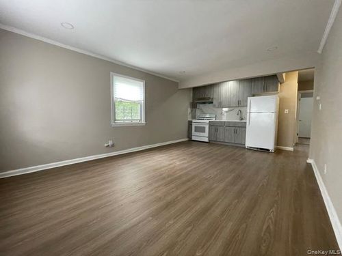 124-01 Hillside Ave, Richmond Hill, NY, 11418 | Card Image
