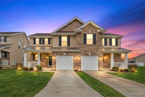 1373 New Charter Ln, O Fallon, MO, 63366-1579 | Card Image