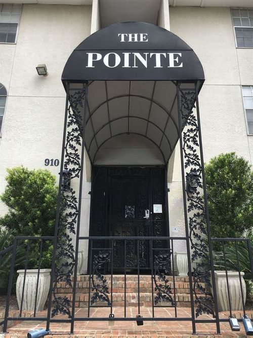 apt-61-910 Duncan Ln, Austin, TX, 78705-2638 | Card Image