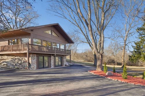 120 Old Barrington Rd, North Barrington, IL, 60010-1927 | Card Image