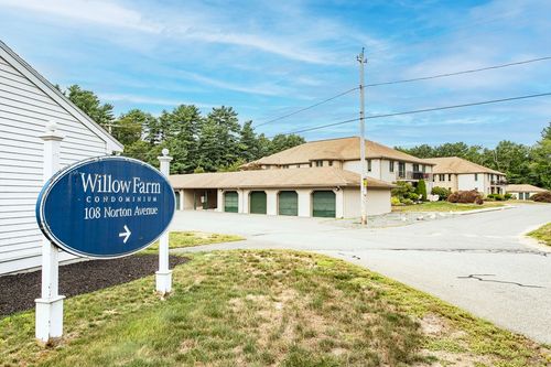 apt-24-108 Norton Ave, South Easton, MA, 02375-1257 | Card Image