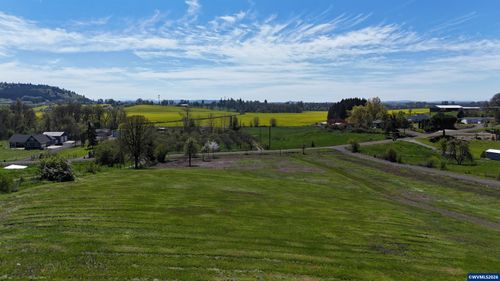 857 Meadows Ln Se, Jefferson, OR, 97352 | Card Image