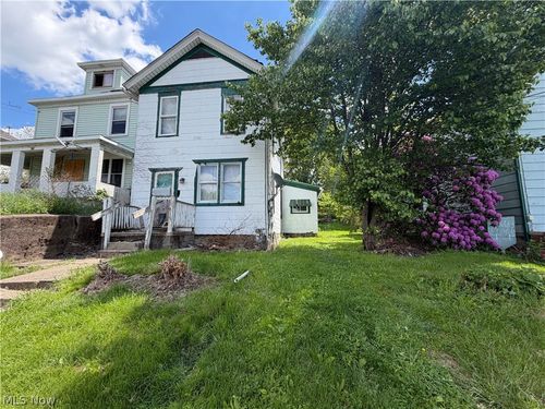 818 Riverview St, East Liverpool, OH, 43920-3373 | Card Image