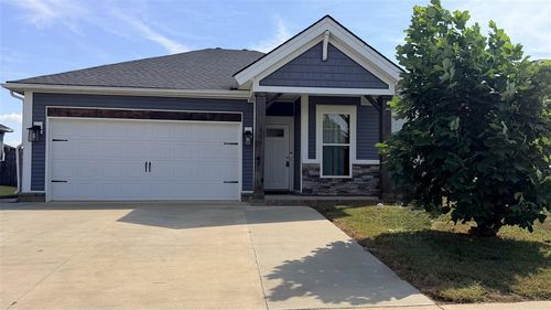 733 Kobus St, Bowling Green, KY, 42104-7773 | Card Image