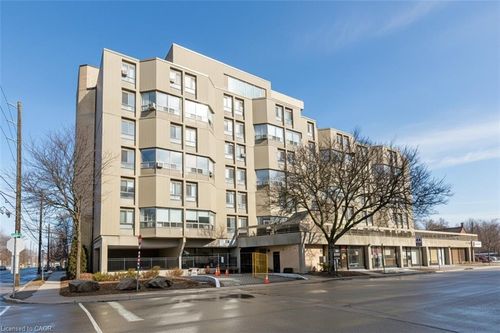 206-10 John St, Dundas, ON, L9H6J3 | Card Image