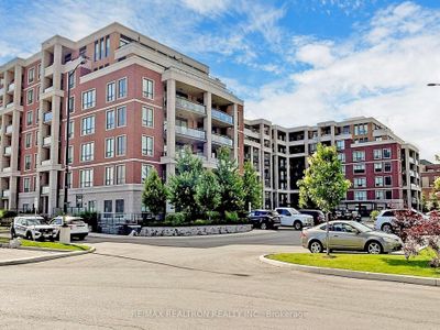 112 - 25 Baker Hill Blvd, Condo with 2 bedrooms, 2 bathrooms and 2 parking in Stouffville ON | Image 1