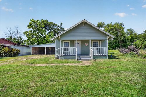 601 Tx-56, Windom, TX, 75492 | Card Image