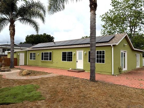 469 Lado De Loma Dr., Vista, CA, 92083 | Card Image