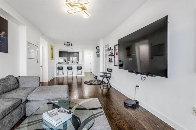 APT-1703 - 3338 Peachtree Rd Ne, Condo with 1 bedrooms, 1 bathrooms and 1 parking in Atlanta GA | Image 11