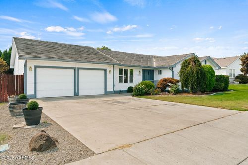 4956 N Sky Vista Ave, Yakima, WA, 98901 | Card Image
