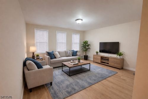 apt-1-33 Hayward Pl, Wallington, NJ, 07057-1079 | Card Image