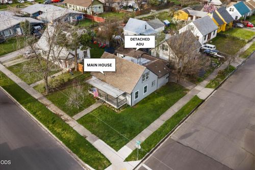 415 Summit Ave, Medford, OR, 97501-2400 | Card Image