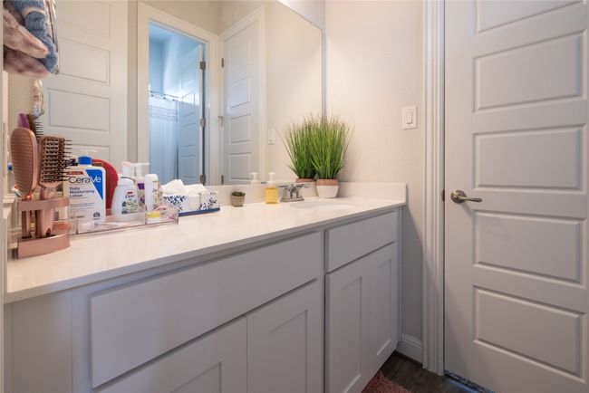 Guest Bath | Image 15