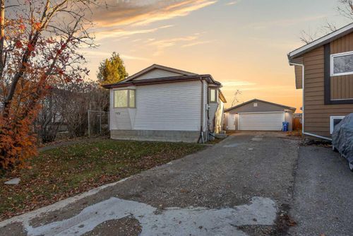 122 Maclaren Bay, Fort Mcmurray, AB, T9K1P3 | Card Image