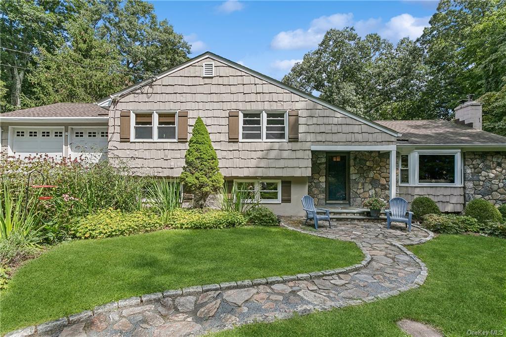 Fay Ln, South Salem, NY 10590