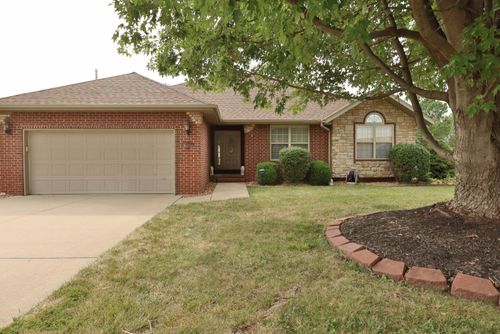3741 N Oak Point Ave, Springfield, MO, 65803-7679 | Card Image