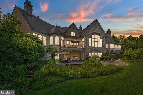 300 River Bend Dr, ENOLA, PA, 17025-1343 | Card Image