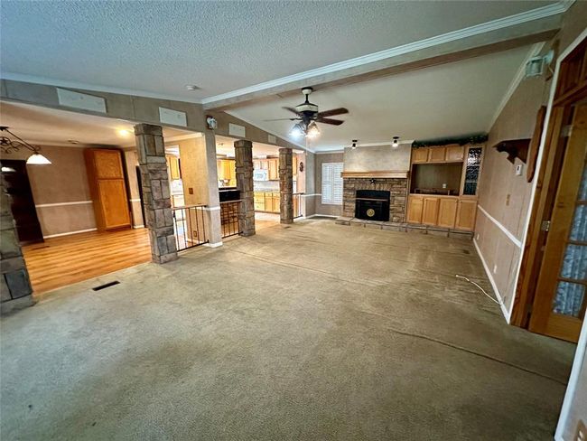 4064 Griffin Grove St, House other with 3 bedrooms, 2 bathrooms and 2 parking in Silsbee TX | Image 12