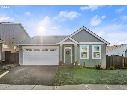 422 Ne Greenway Dr, Estacada, OR, 97023-7687 | Card Image