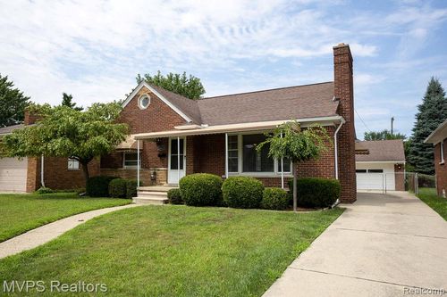 16123 Bell Ave, Eastpointe, MI, 48021-4804 | Card Image