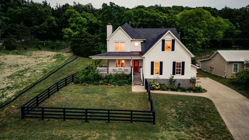 3266 Boyd Mill Ave, Franklin, TN, 37064-9457 | Card Image