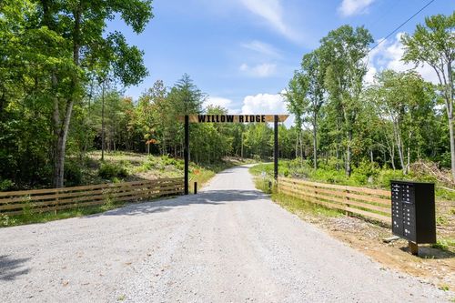 7.26 Spencer Dr, Spencer, TN, 38585-3212 | Card Image