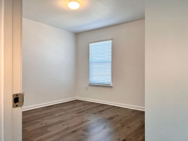 47 Upstairs Bedroom 2 | Image 48