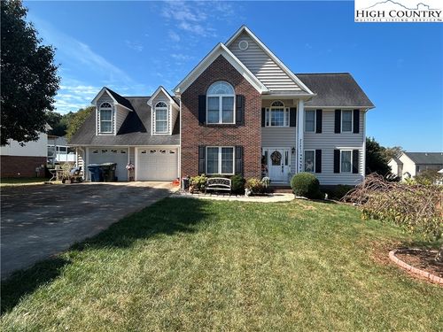 2587 Ironwood Dr, Hickory, NC, 28602-9480 | Card Image