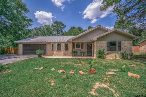 1095 Melinda Ln, Tatum, TX, 75691-1735 | Card Image