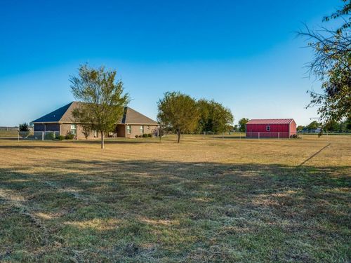 714 Mohawk Drive, Tioga, TX, 76271 | Card Image