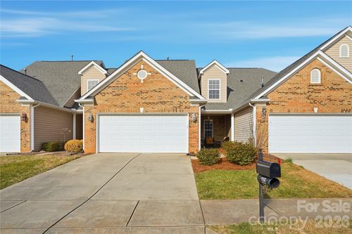 335 Garnet Ct, Fort Mill, SC, 29708-7894 | Card Image