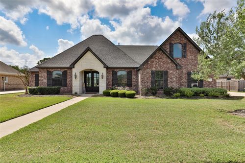 717 Rustic Oaks Drive, Angleton, TX, 77515 | Card Image