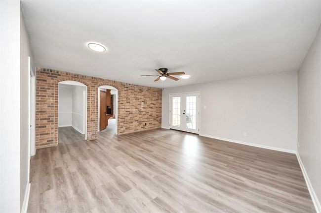 So many features to door arch ways to brick interior wall. | Image 21
