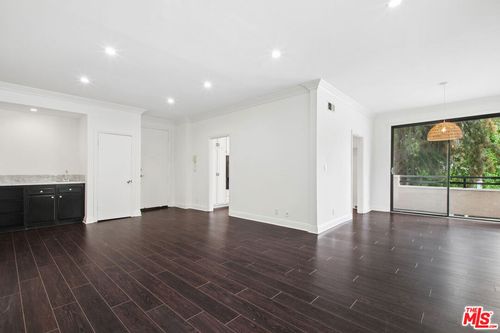 101-8865 Alden Dr, Los Angeles, CA, 90048-3095 | Card Image