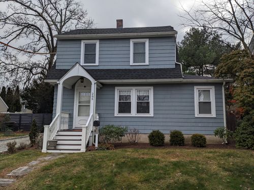 265 Homeland St, Fairfield, CT, 06825-1525 | Card Image