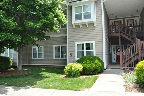 unit-203-20 Foxden Dr, Fletcher, NC, 28732-5662 | Card Image