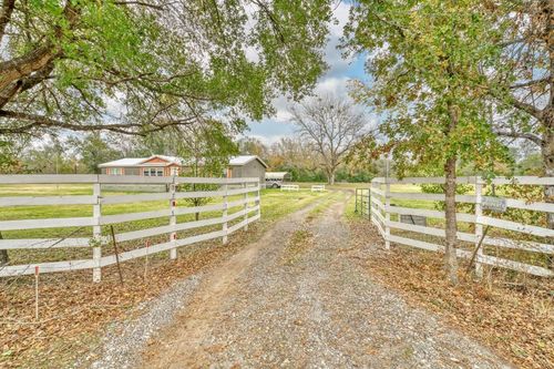 10715 Bozeman Ferry Rd, Midway, TX, 75852-2644 | Card Image