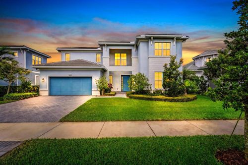 9224 Crestview Cir, Palm Beach Gardens, FL, 33412-2493 | Card Image