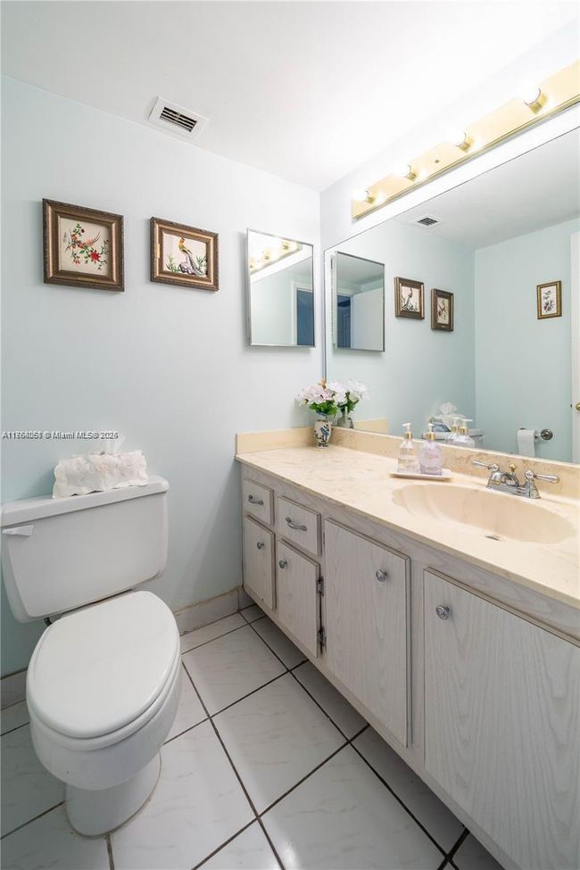 APT-508 - 3800 S Ocean Dr, Condo with 1 bedrooms, 2 bathrooms and null parking in Hollywood FL | Image 17