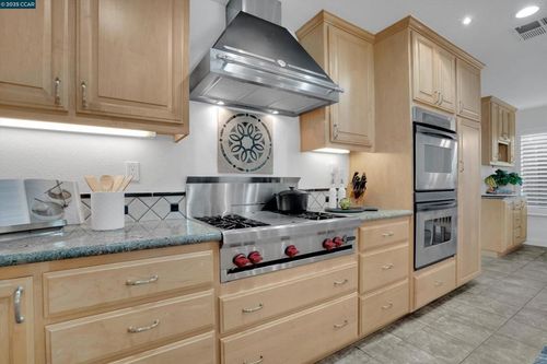 1109 Brittany Hills Ct, Martinez, CA, 94553-3590 | Card Image