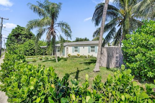 1222 14th Ct S, Lake Worth Beach, FL, 33460-5430 | Card Image