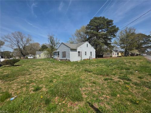 913 Halifax Ave, Portsmouth, VA, 23707-3107 | Card Image