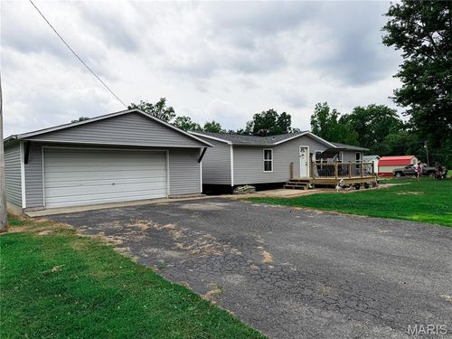 307 Oak St, Odin, IL, 62870-1257 | Card Image