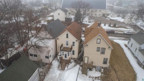 2424 W 2nd St, Duluth, MN, 55806-1943 | Card Image