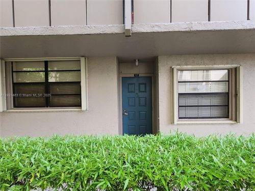 apt-107-900 Colony Point Cir, Pembroke Pines, FL, 33026-2921 | Card Image