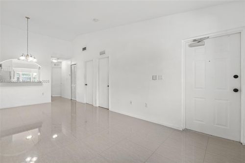 unit-202-985 Ne 34th Ave, Homestead, FL, 33033-5342 | Card Image