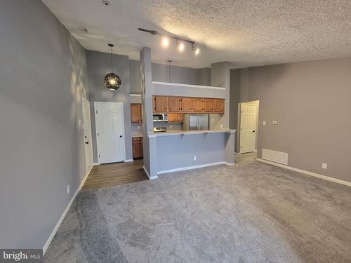 10 Kenwood Dr, SICKLERVILLE, NJ, 08081-4205 | Card Image